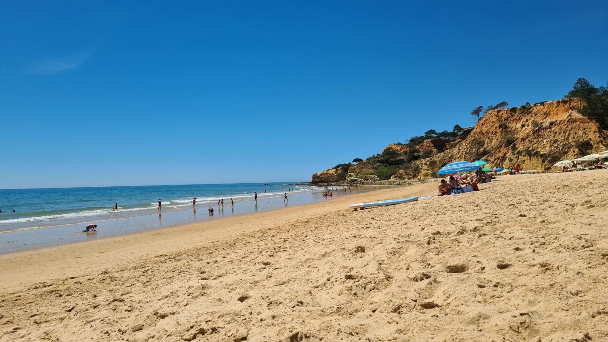 Apartamentos Cabrita Olhos de Agua  Luaran gambar