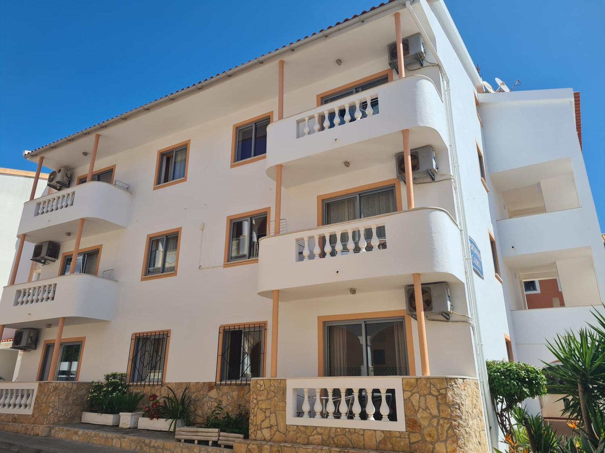 Apartamentos Cabrita Olhos de Agua  Luaran gambar