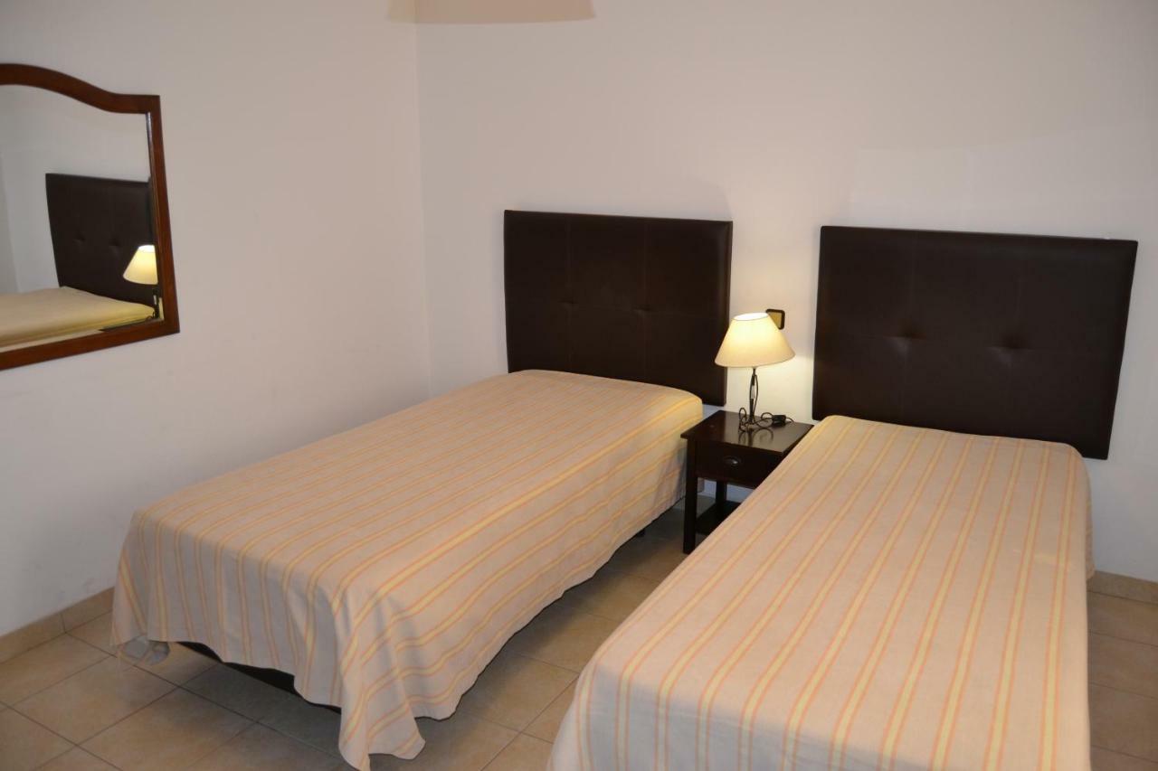 Apartamentos Cabrita Olhos de Agua  Luaran gambar