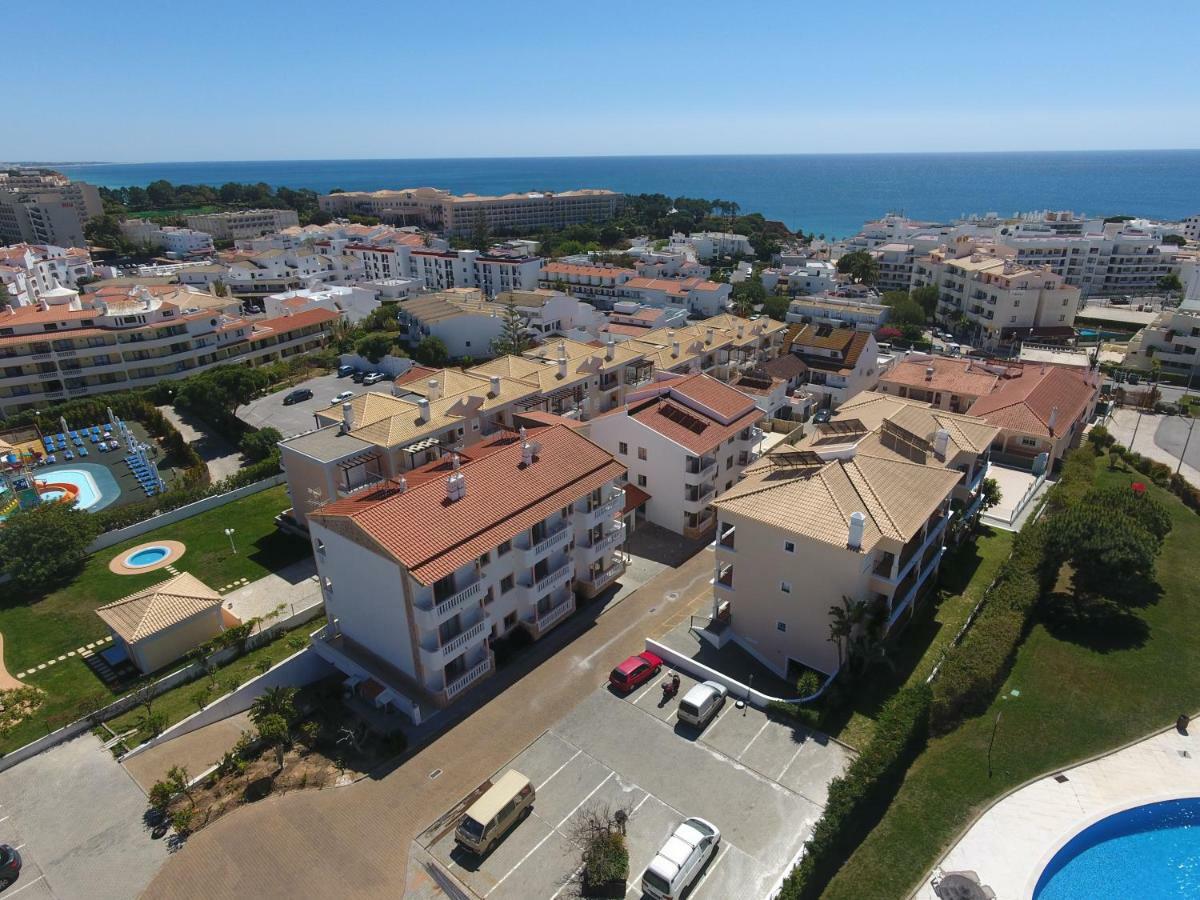 Apartamentos Cabrita Olhos de Agua  Luaran gambar