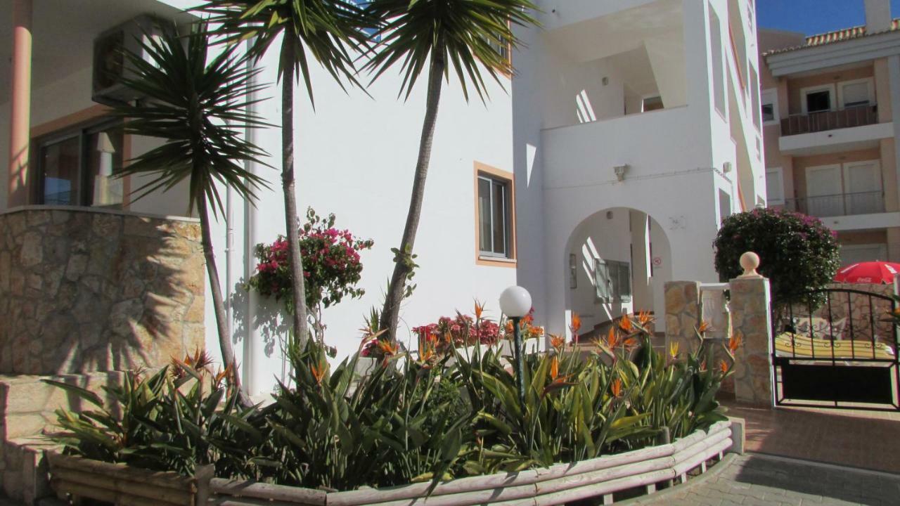 Apartamentos Cabrita Olhos de Agua  Luaran gambar